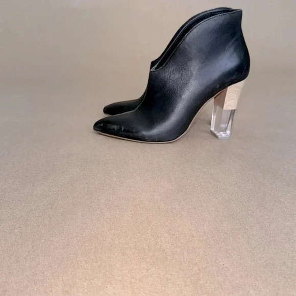 42 Gold Kisses Bootie in Black Leather 7.5 - Picture 10 of 13